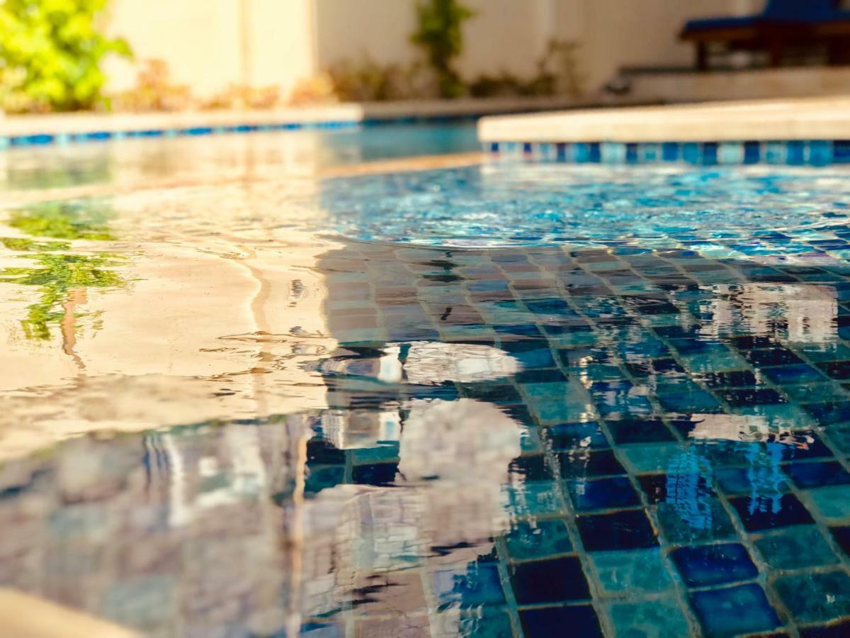 Familytel Bali Hotell Kuta Selatan Exteriör bild
