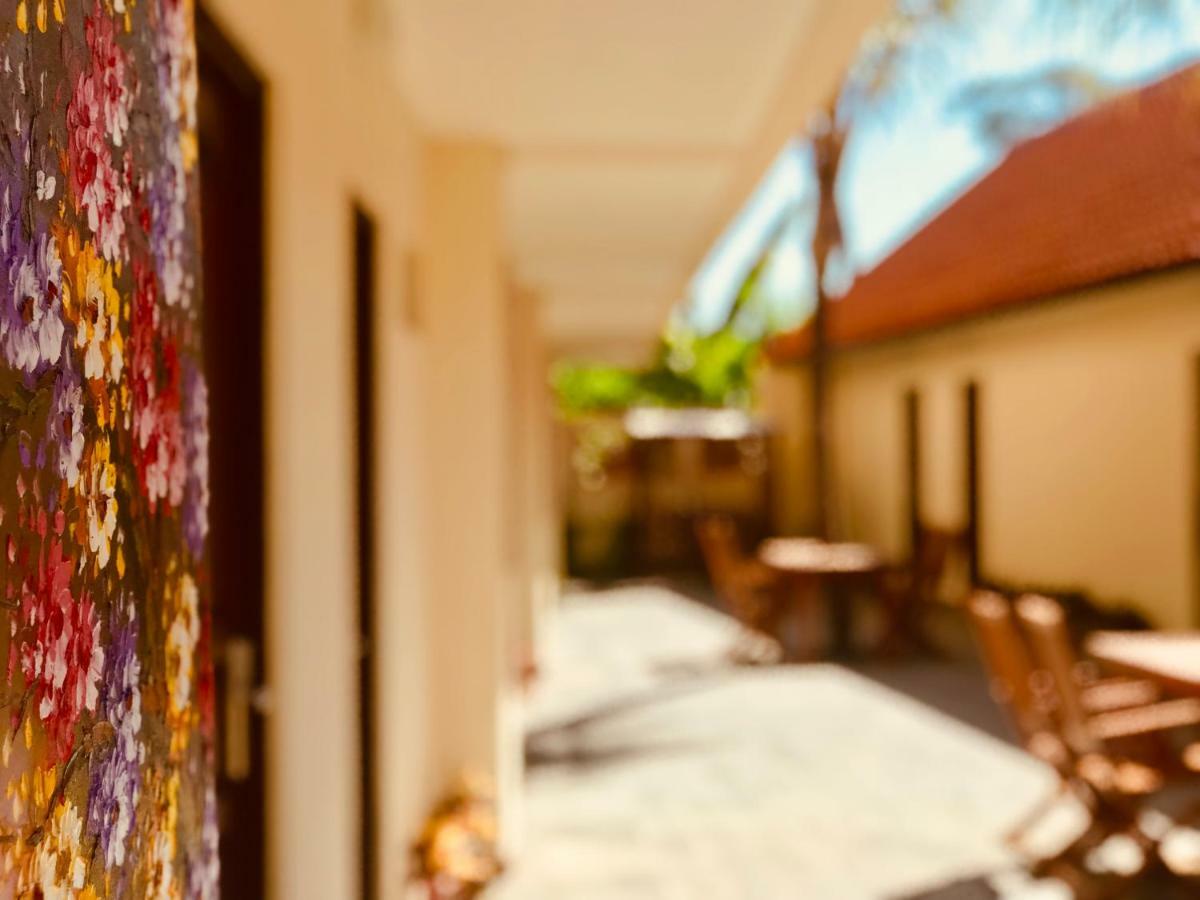 Familytel Bali Hotell Kuta Selatan Exteriör bild